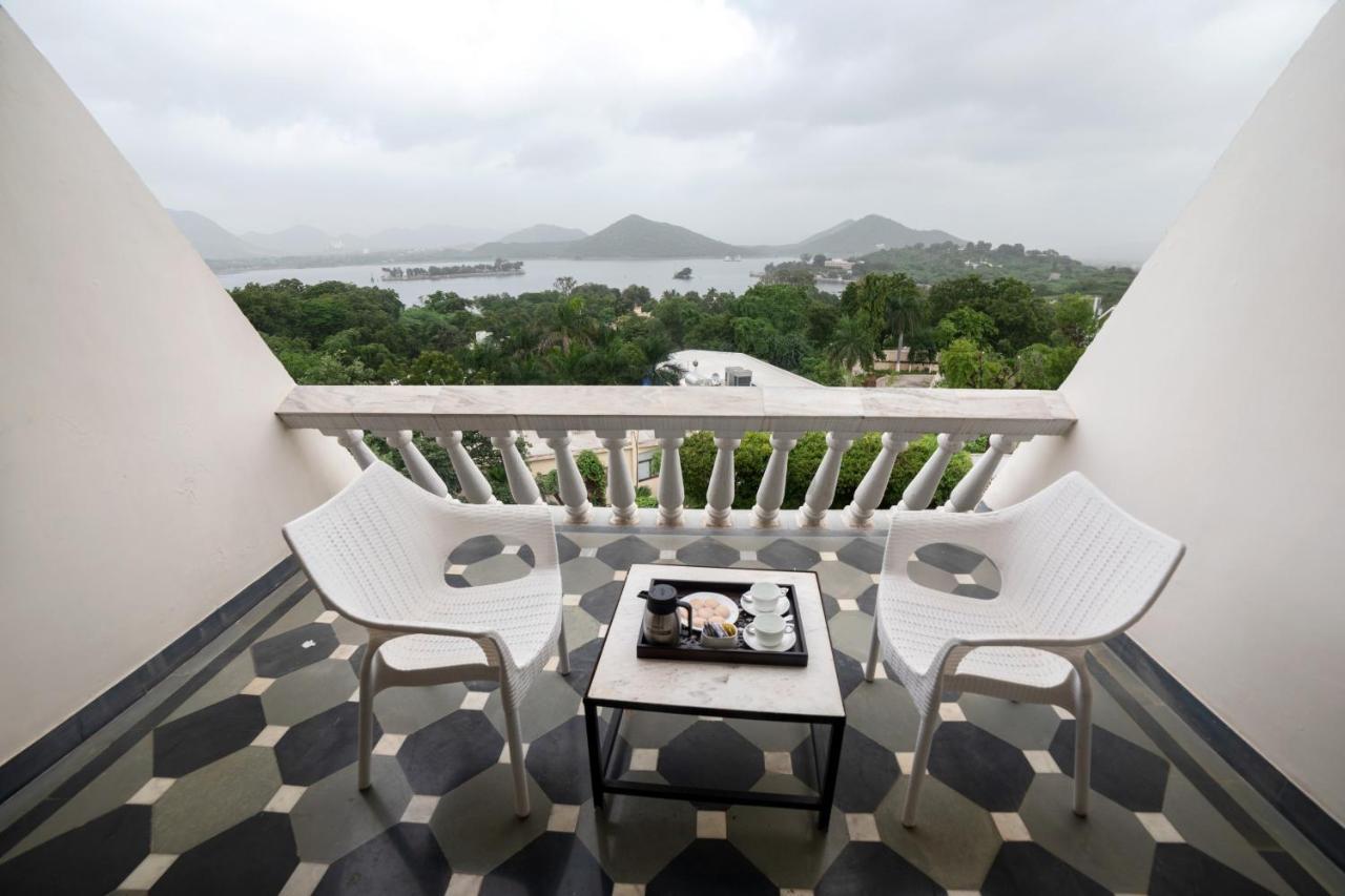 Hotel Hilltop Palace Udaipur Extérieur photo