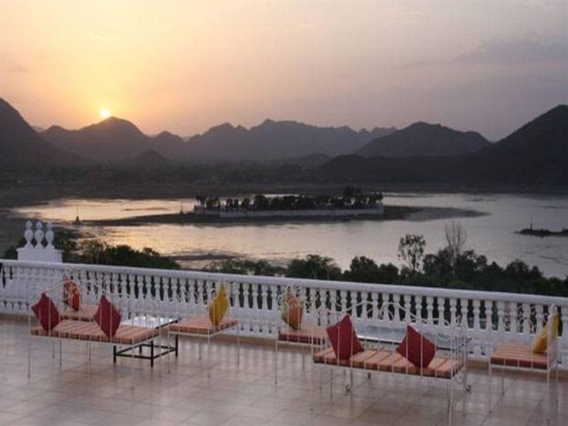 Hotel Hilltop Palace Udaipur Extérieur photo
