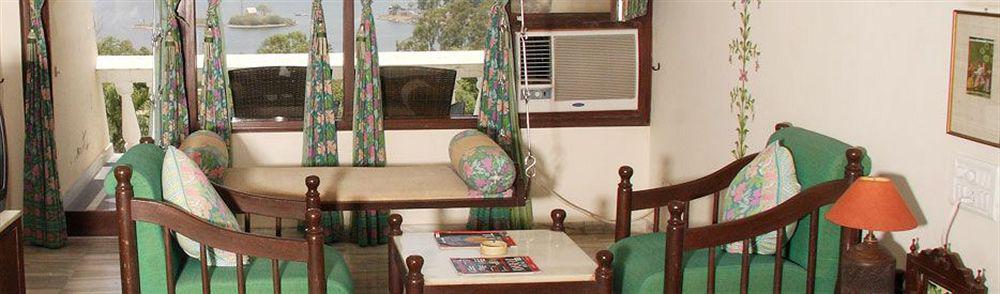Hotel Hilltop Palace Udaipur Extérieur photo